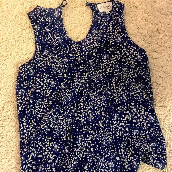 Olive & Oak Sleeveless Blouse - Picture 1 of 1